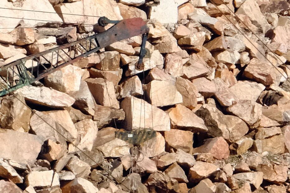 Segunda viatura retirada da pedreira em Borba