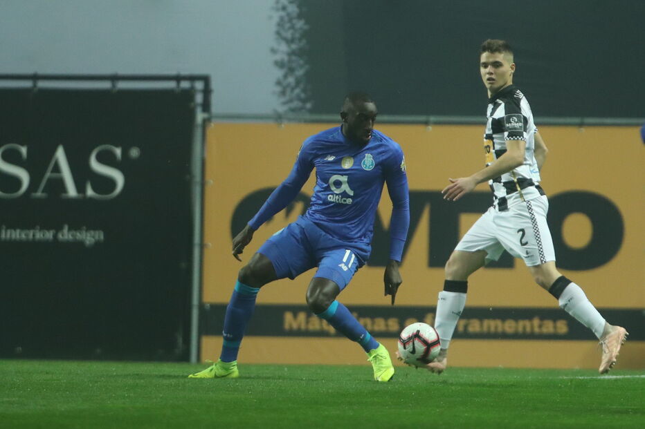  Jogadores em ação no dérbi entre Boavista e FC Porto