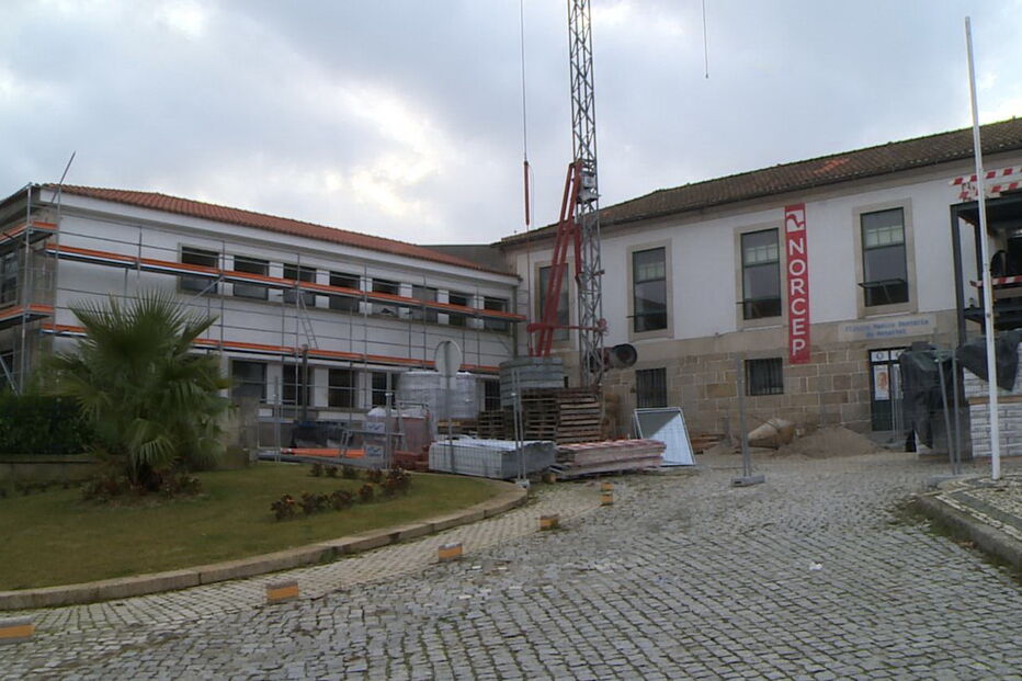 Fachada do hospital de Valpaços