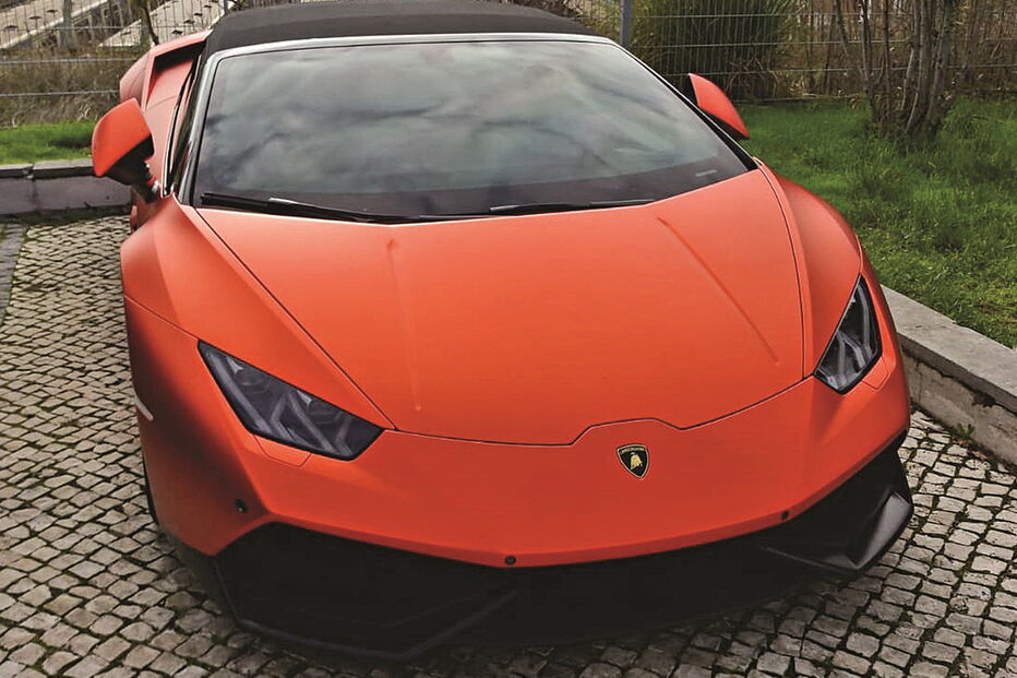 ‘Bomba’ de 290 mil €, que chega aos 324 km/h, caçada nos Restauradores pela PSP