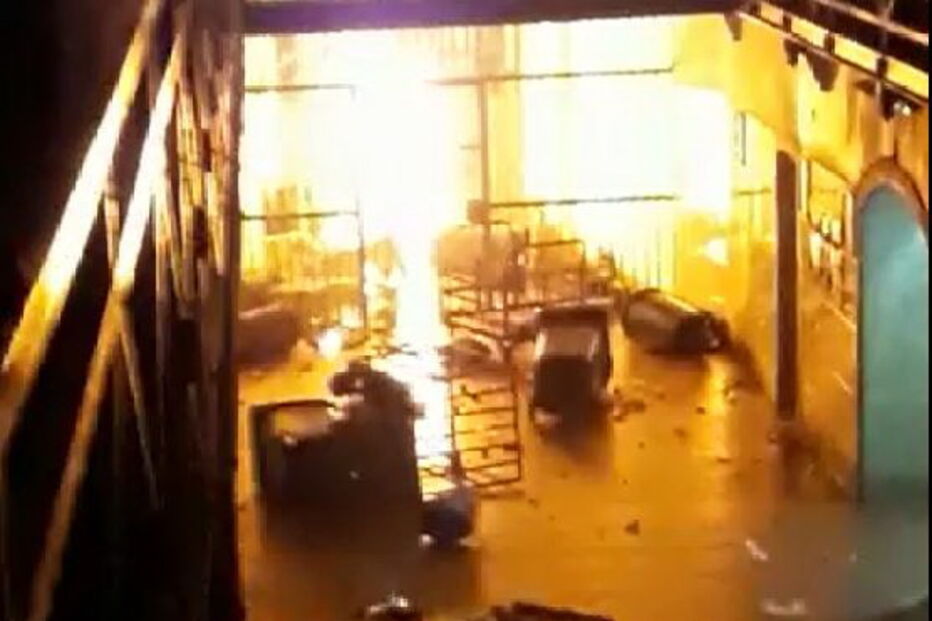 Motim no Estabelecimento Prisional de Lisboa. Detidos incendiaram caixotes do lixo