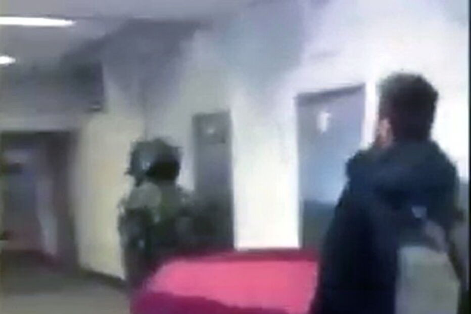 Transportam caixão no metro de Moscovo