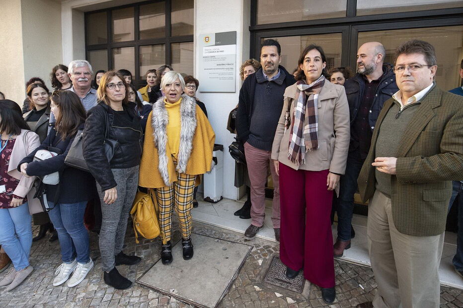 Greve de funcionários judiciais adia diligências em Faro