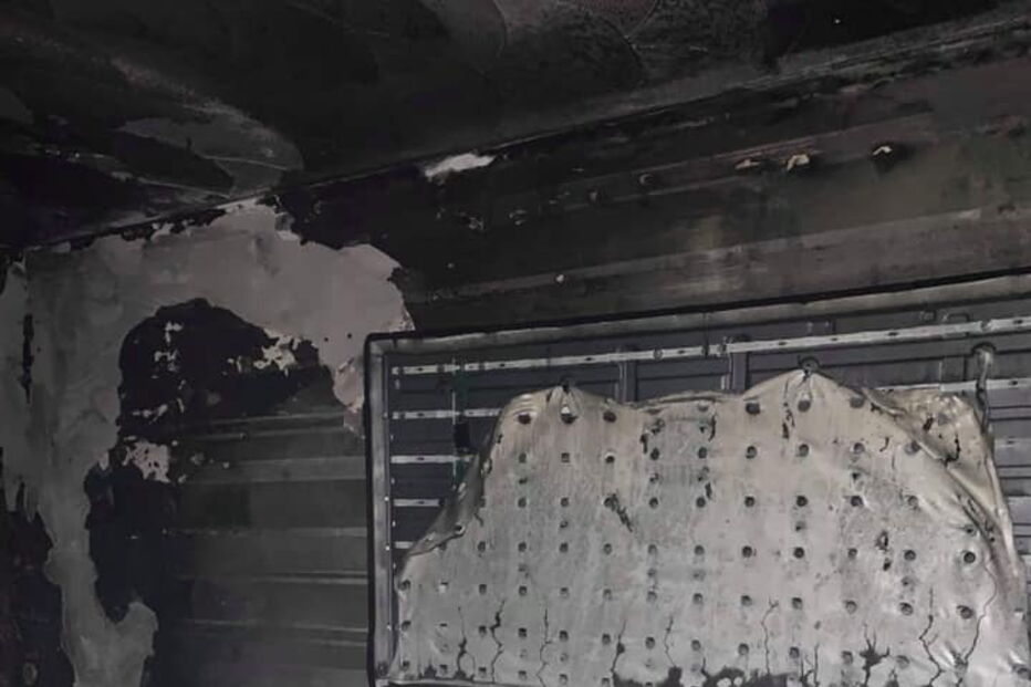 Luzes de Natal incendeiam casa de família no País de Gales