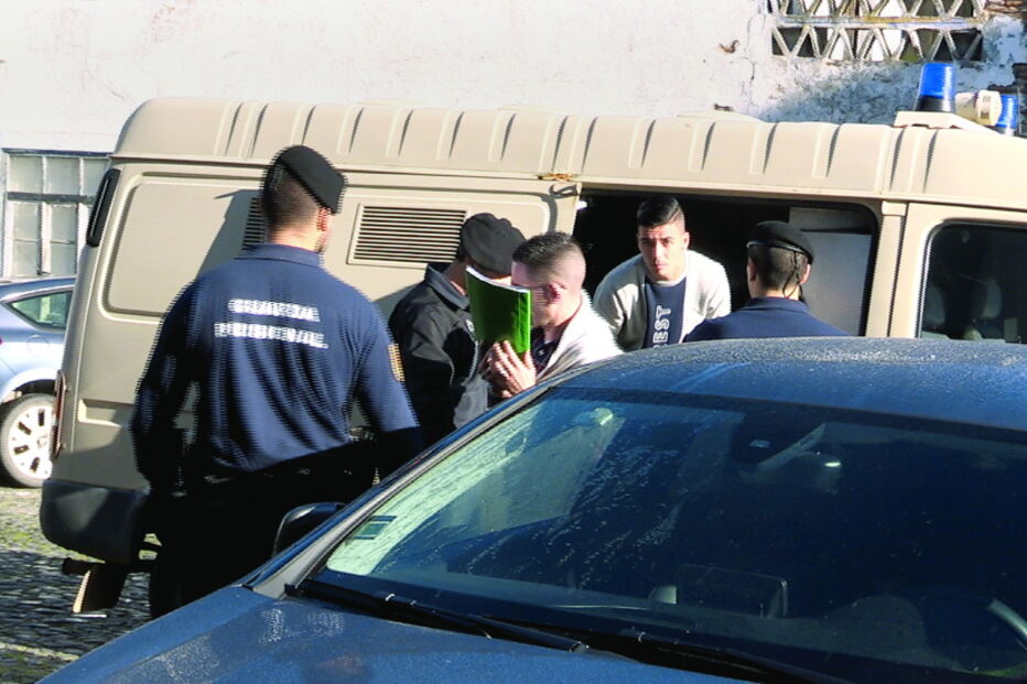 Marco Paulo (à esq.) está preso   