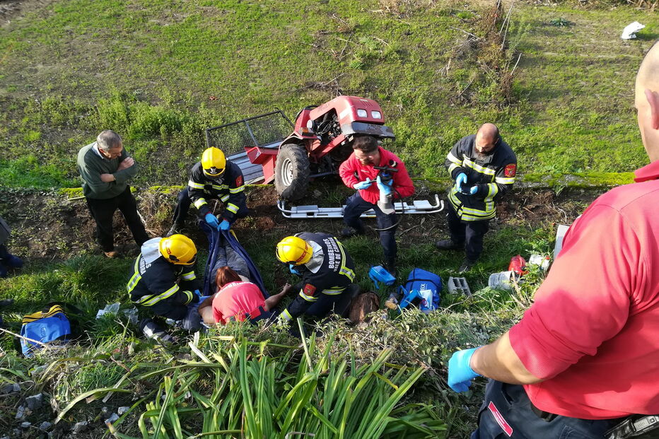 Acidente de trator em Vale de Cambra faz ferido grave 