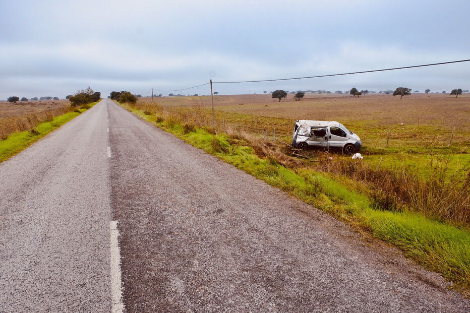 Despiste de carro fere bebé de quatro meses em Évora