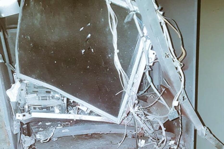 Novo ataque a banco com reféns faz 10 mortos no Brasil