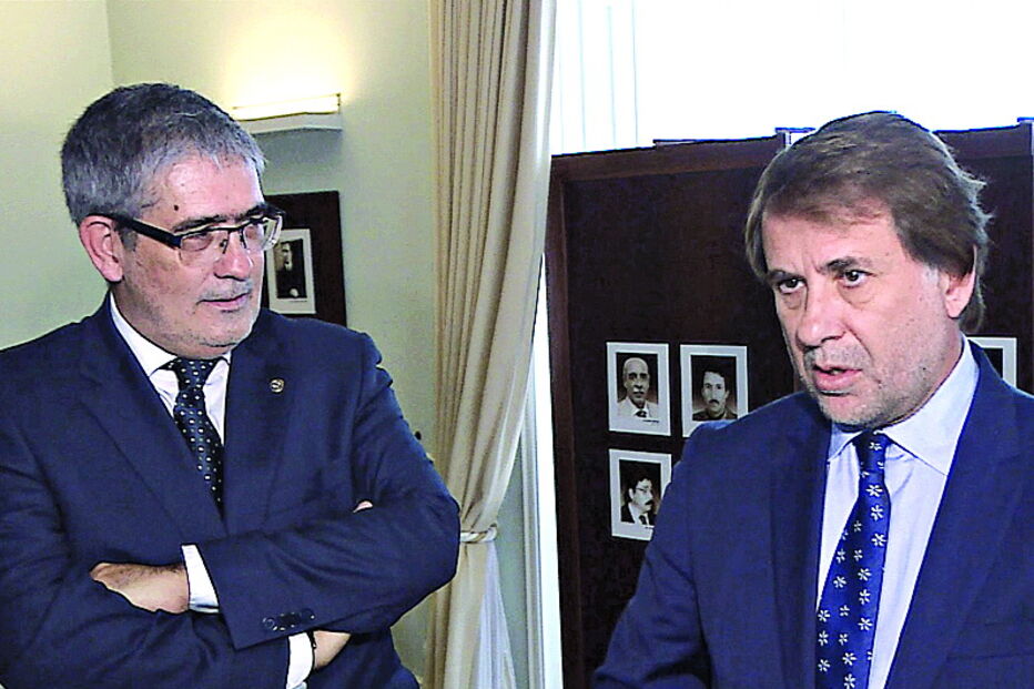 Norberto Martins (à esquerda), junto do diretor nacional da PJ, Luís Neves 