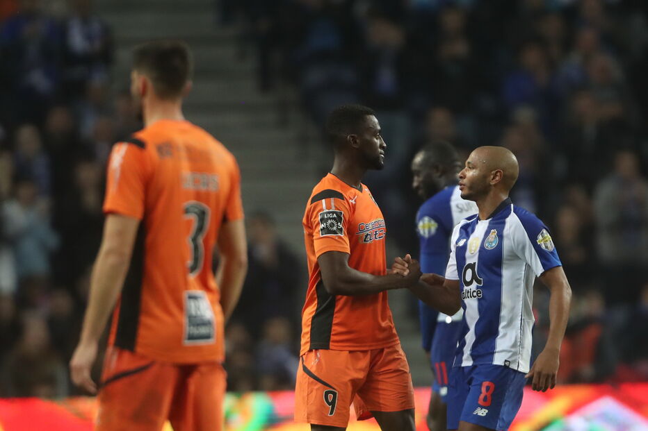 Jackson Martinez no jogo FC Porto e Portimonense