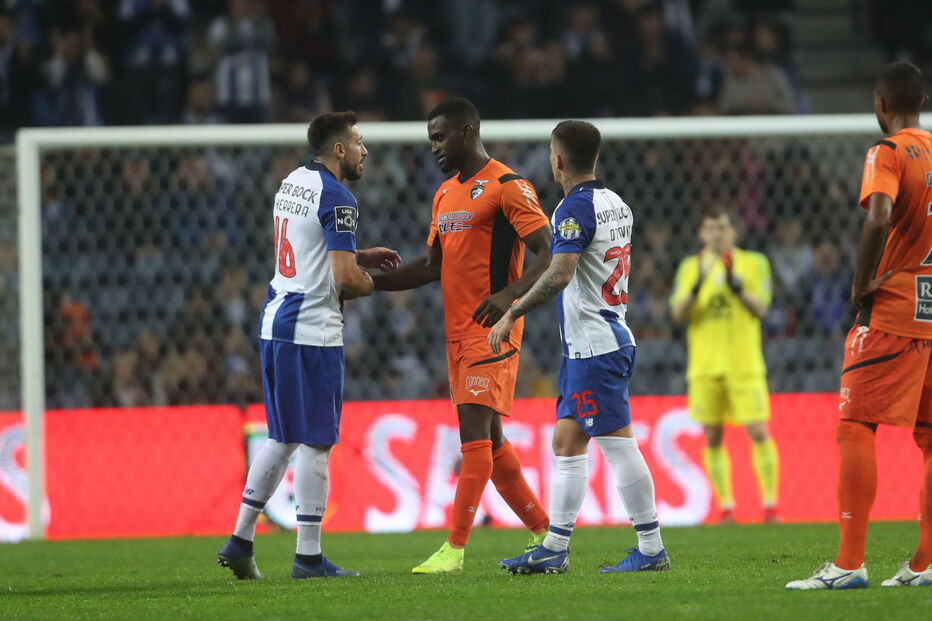 Jackson Martinez no jogo FC Porto e Portimonense