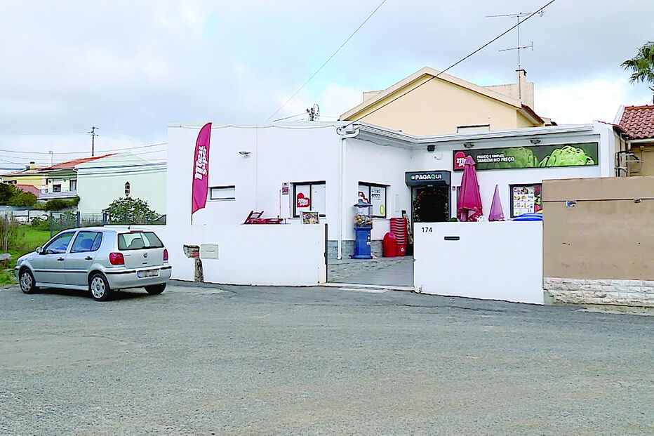 Supermercado em Atibá, Cascais, foi alvo de tentativa de assalto