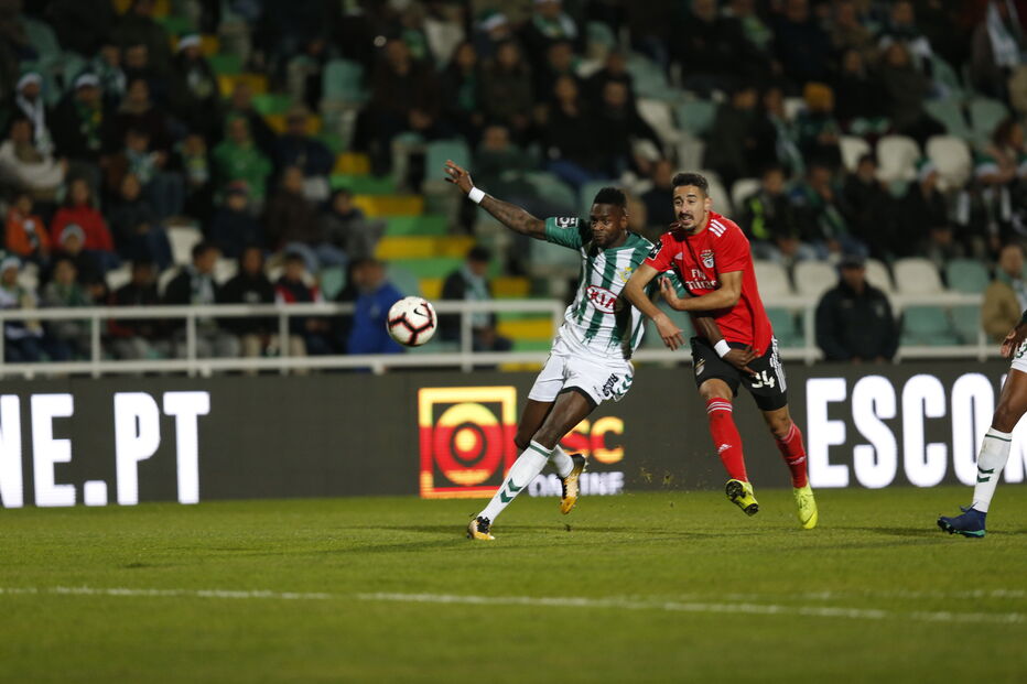 Benfica joga contra o Vitória de Setúbal no Estádio do Bonfim	
