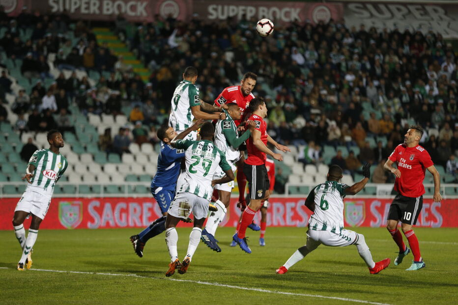Benfica joga contra o Vitória de Setúbal no Estádio do Bonfim	