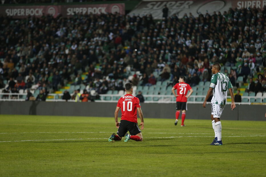 Benfica joga contra o Vitória de Setúbal no Estádio do Bonfim	