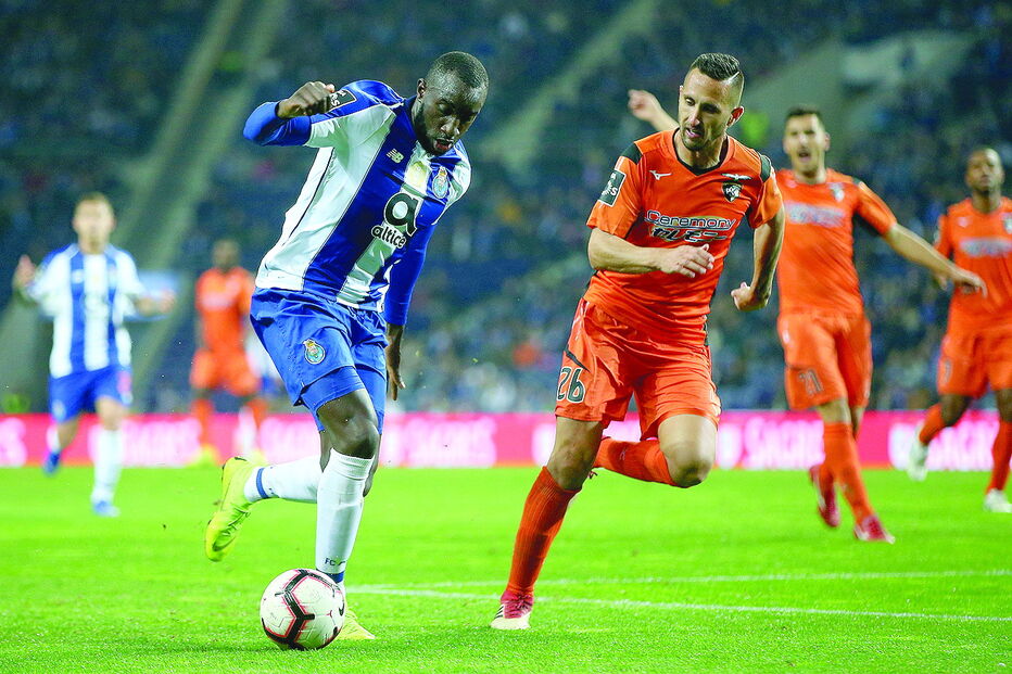 Marega bisou na goleada frente ao  Portimonense
