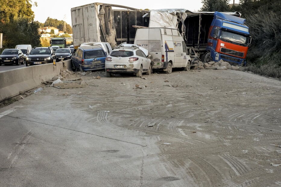 Acidente na A29 faz quatro feridos
