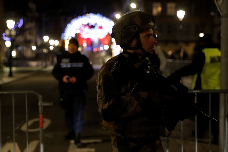  Tiroteio em mercado de Natal no centro de Estrasburgo