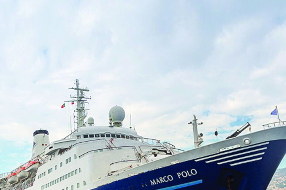 Navio em que seguia o casal