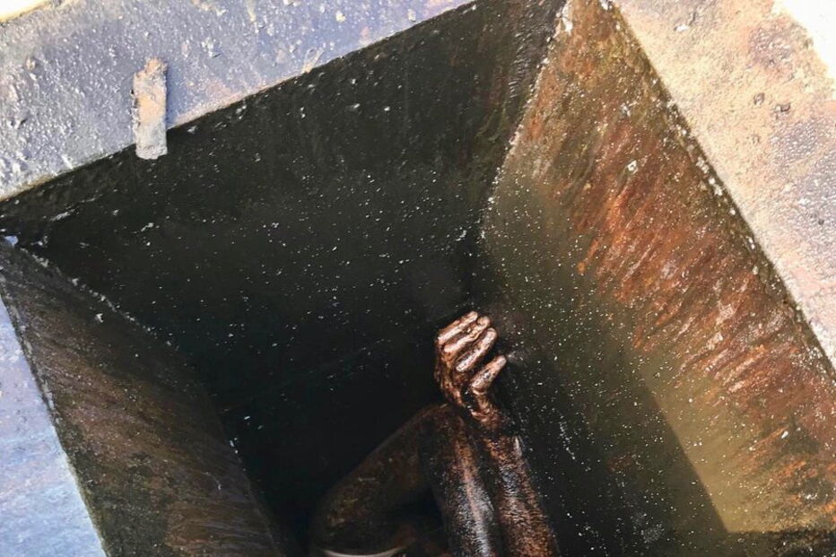 Homem fica preso dois dias no exaustor de um restaurante chinês abandonado