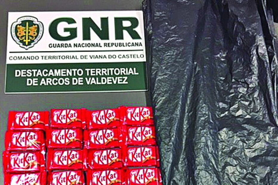 Chocolates apreendidos pela GNR