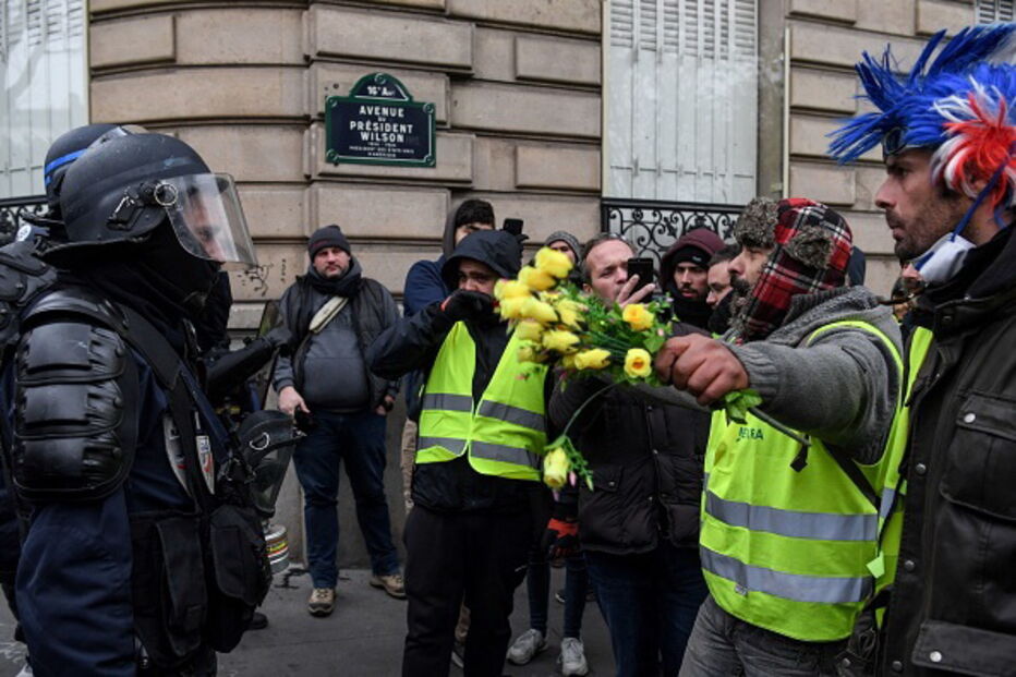 Coletes amarelos voltam às ruas