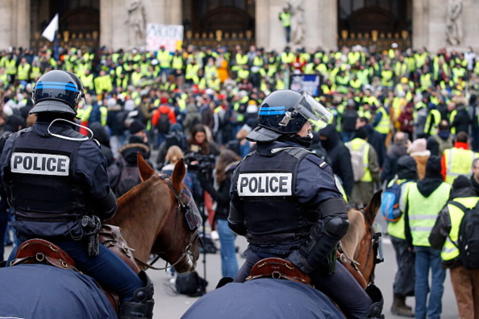 Coletes amarelos voltam às ruas