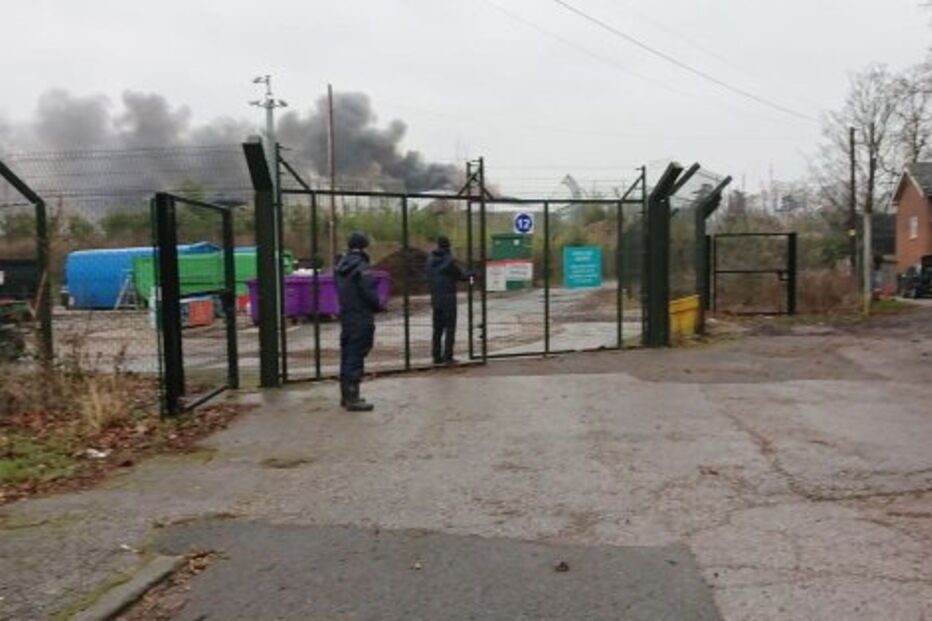 Fogo no Jardim Zoológico de Chester, em Inglaterra