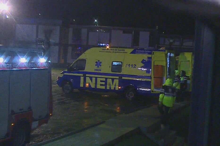 Helicóptero do INEM cai em Valongo