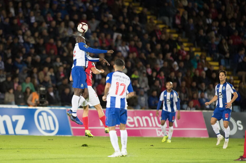 FC Porto soma 13.ª vitória consecutiva com golo polémico
