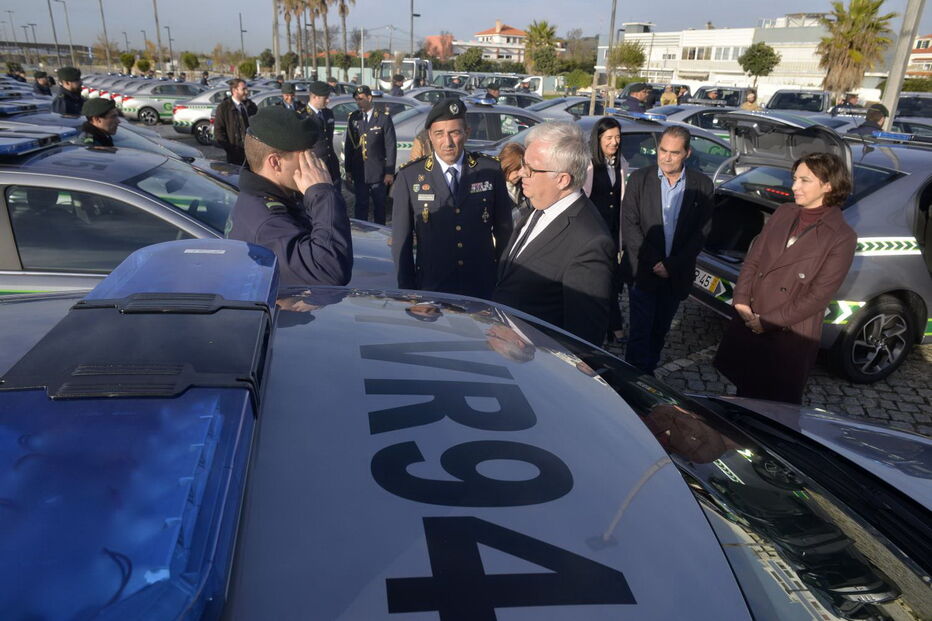 Ministro Eduardo Cabrita entrega 124 viaturas à GNR