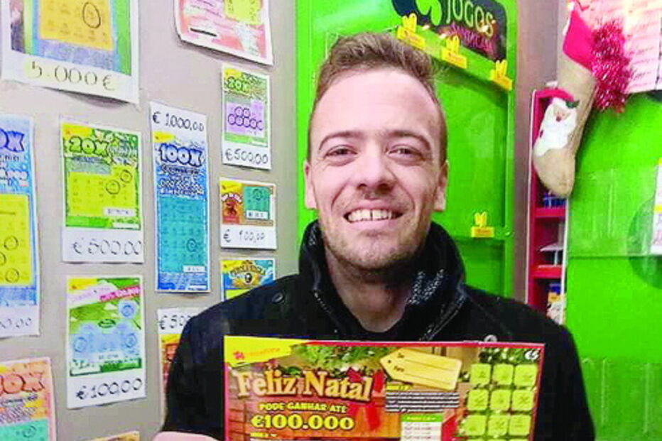 José Lira com a raspadinha 