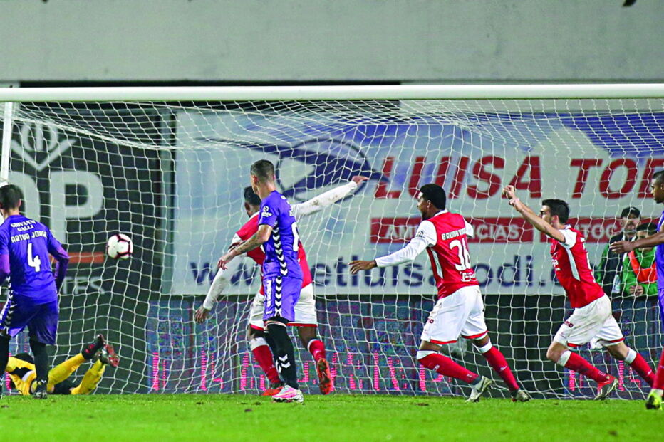 Jogadores do Sp. Braga em festa no Bonfim depois do golo marcado pelo central brasileiro Pablo Santos 