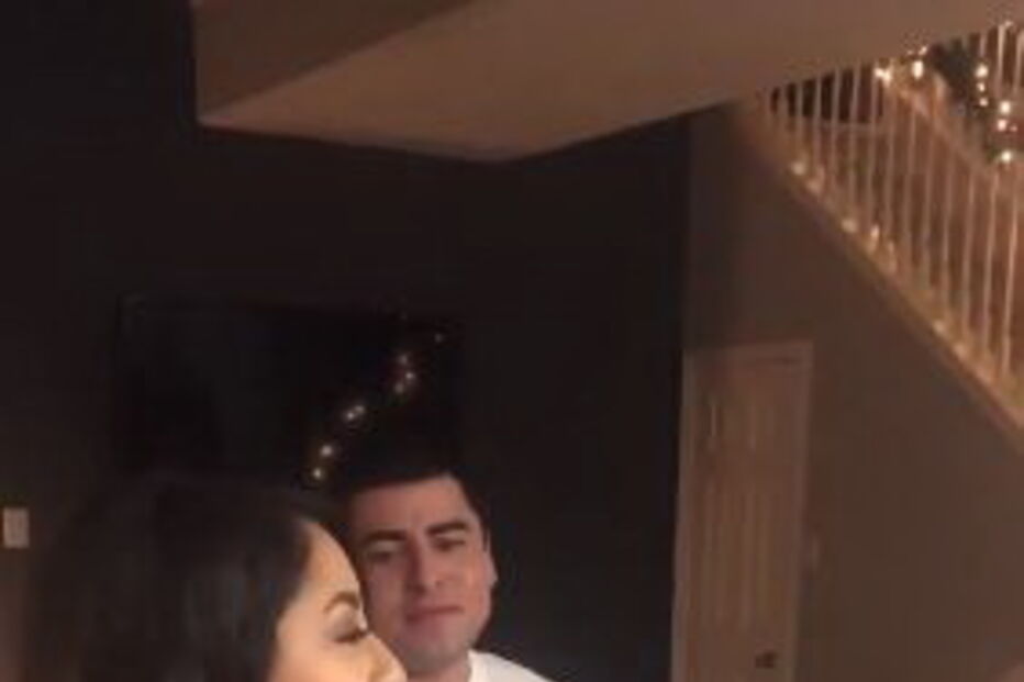 Termina relação com namorado durante discurso de aniversário