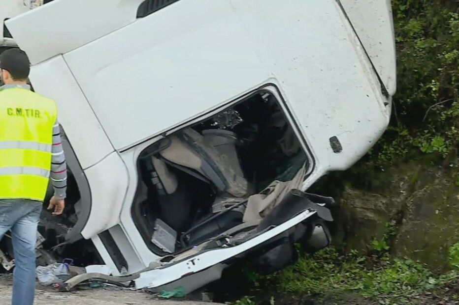 Despiste de pesado de mercadorias faz um ferido em Aljezur