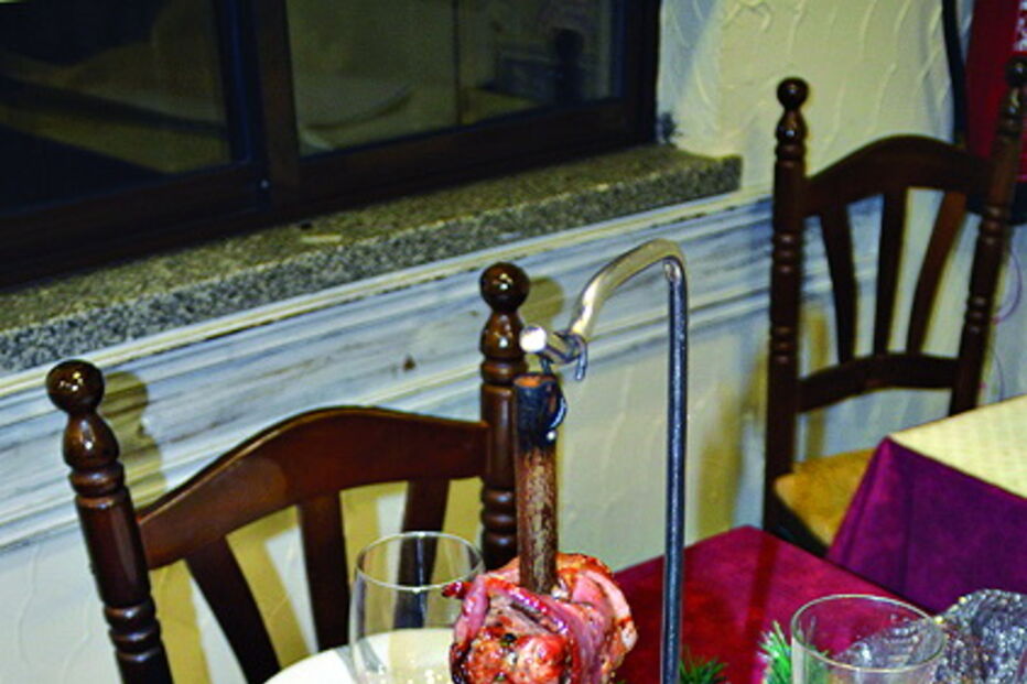 Miminhos de porco em pau de louro