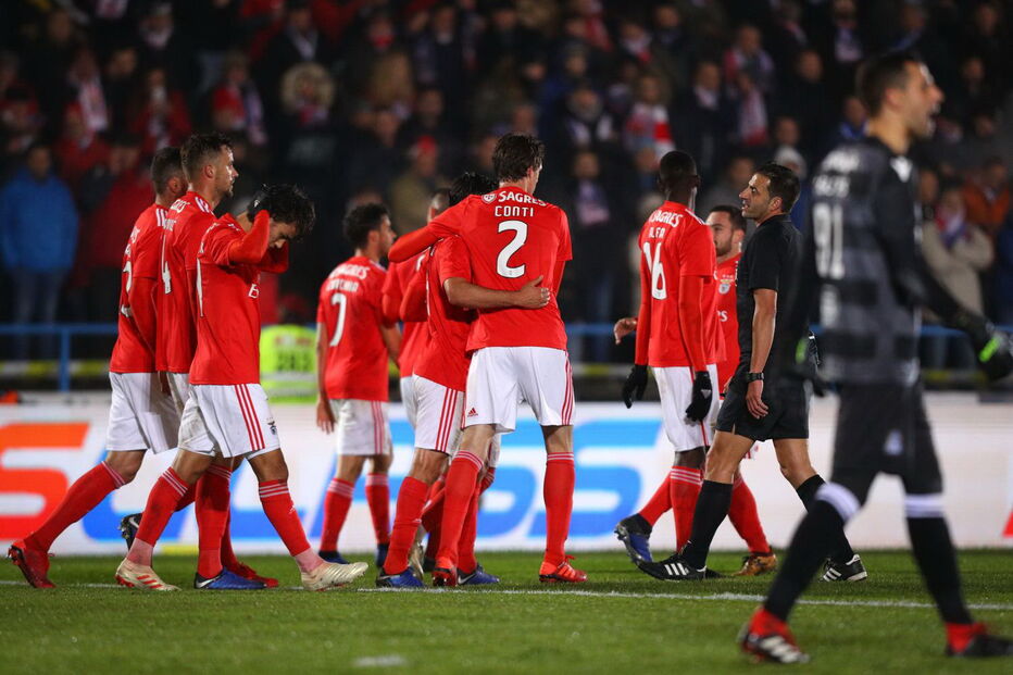 As melhores imagens do jogo entre o Montalegre e o Benfica
