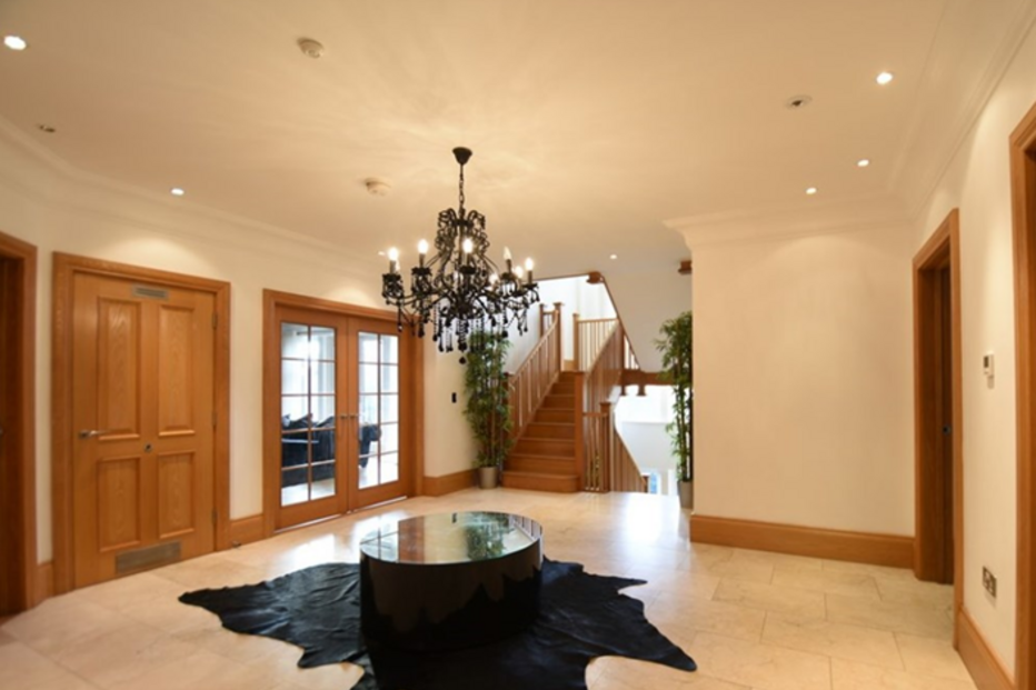 A casa em que Ronaldo viveu em Manchester está agora à venda 