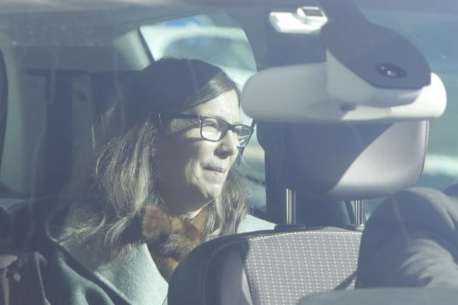 A juíza Ana Peres em diligência do caso E-Toupeira