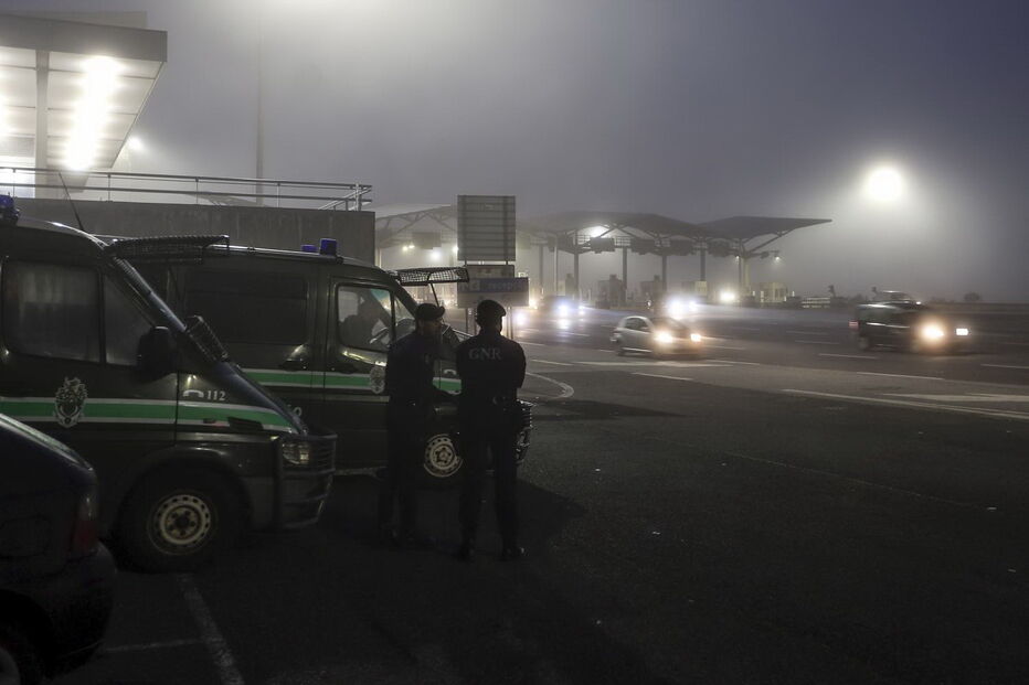Fracasso na Ponte 25 de Abril. Escassos manifestantes reunidos