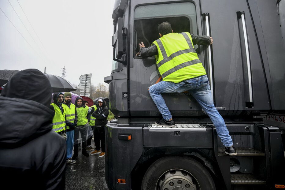 'Coletes amarelos' em protesto em Braga