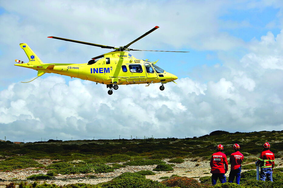 Helicóptero do INEM