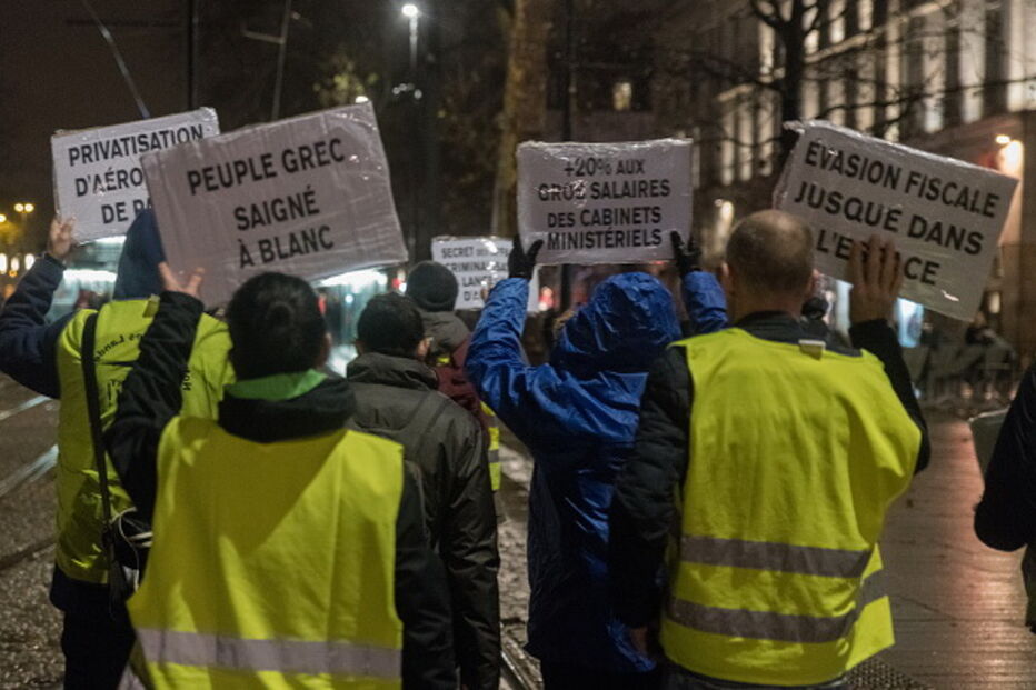 Coletes Amarelos manifestam-se em França