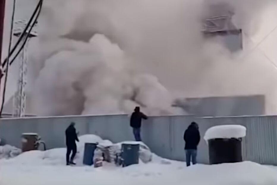 Nove homens encurralados após incêndio em mina na Rússia