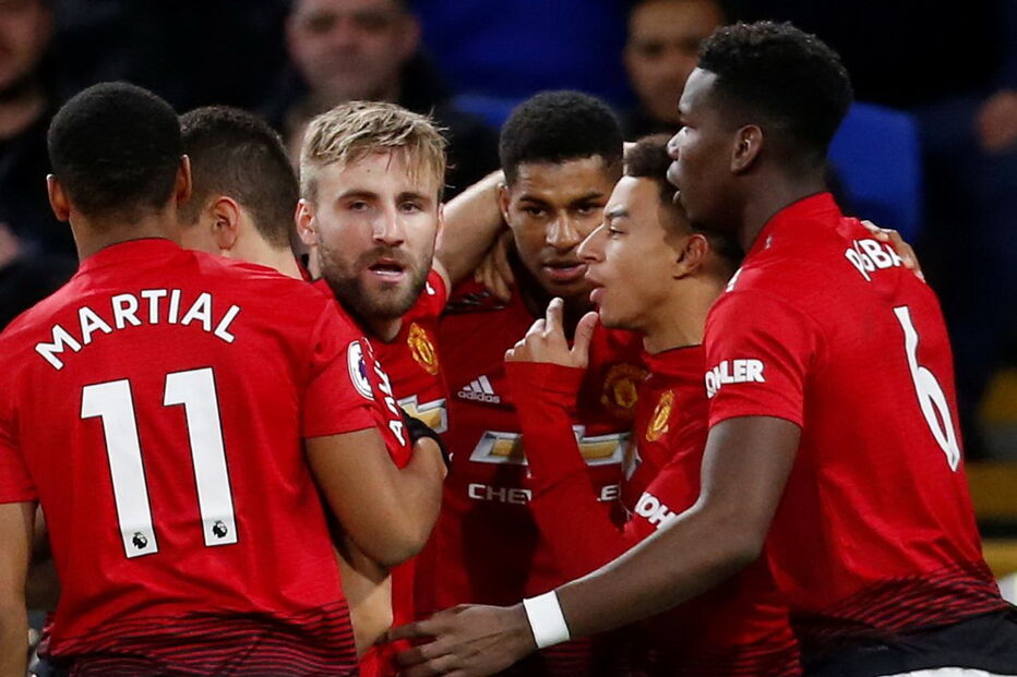 Manchester United goleia no primeiro jogo sem Mourinho