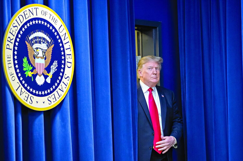 Trump pede milhões para  financiar  o polémico projeto