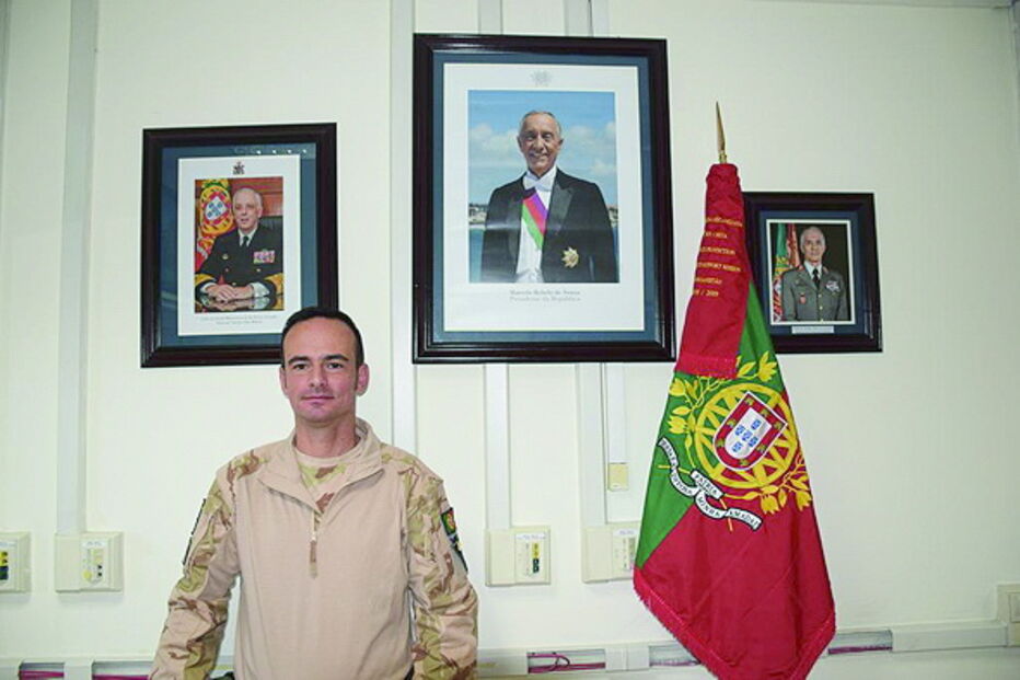 Comandante da Força Destacada no Afeganistão, major Ricardo Estrela, promete prendas  