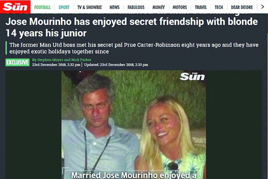 O ‘The Sun’ publica a foto cortada, referindo-se à mulher como a “amiga especial” do técnico 