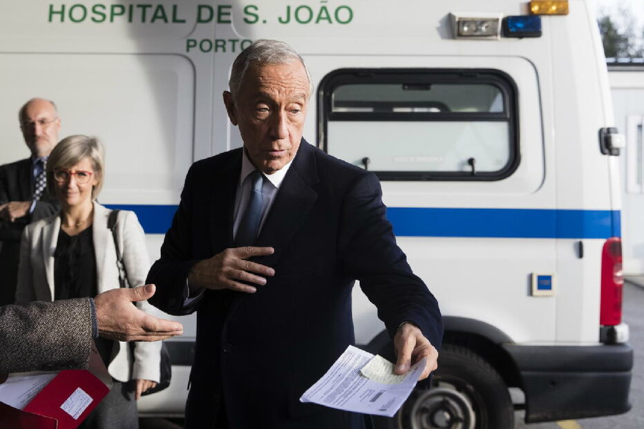 Marcelo à chegada para uma visita à Ala Pediátrica do Centro Hospitalar Universitário de São João