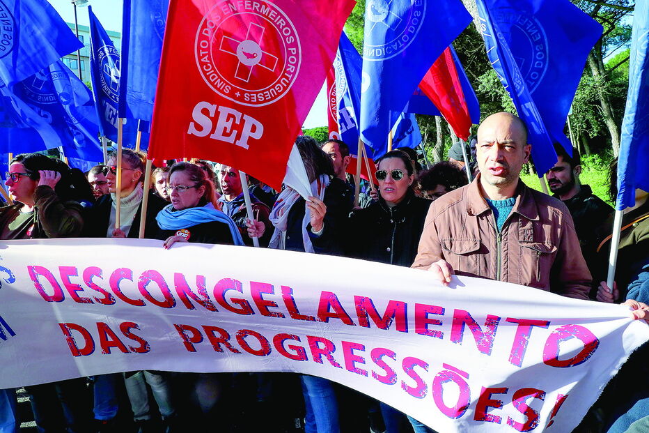 Os sindicatos dos enfermeiros marcaram mais greves para o início do próximo ano 